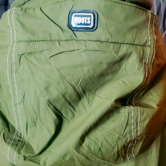 Roots mens waterproof parka great condition very warm , Roots quality - Picture 4 of 5
